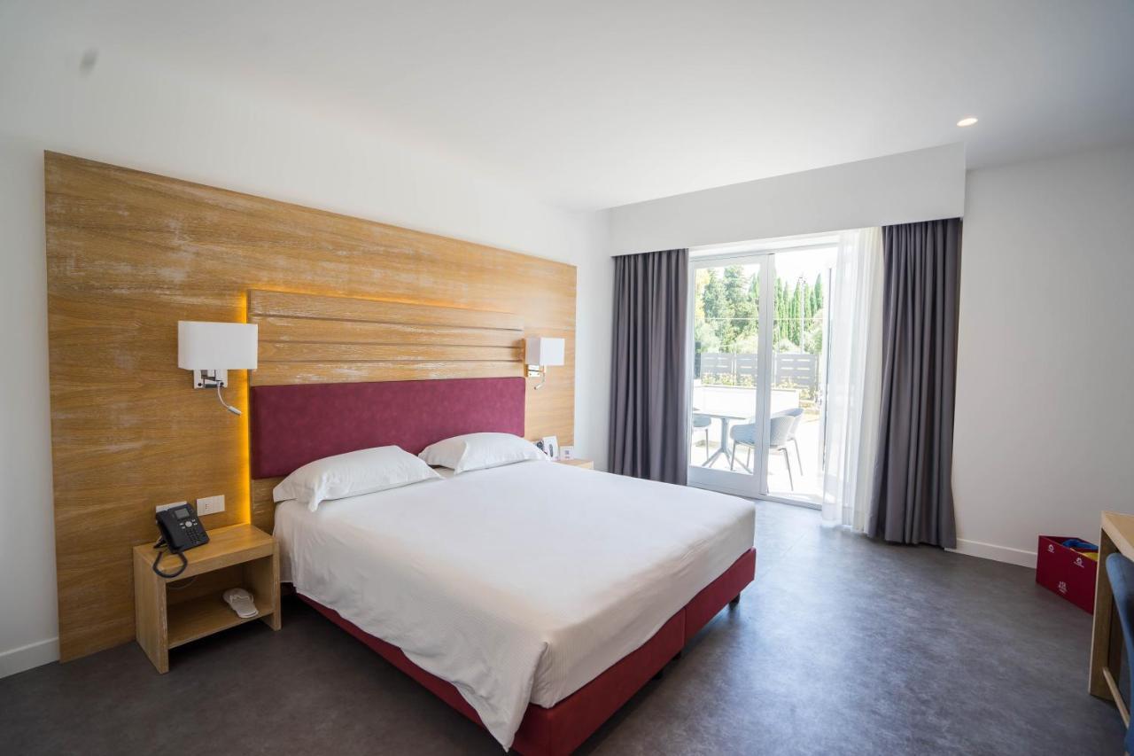 קטנזארו Pm Hotel מראה חיצוני תמונה