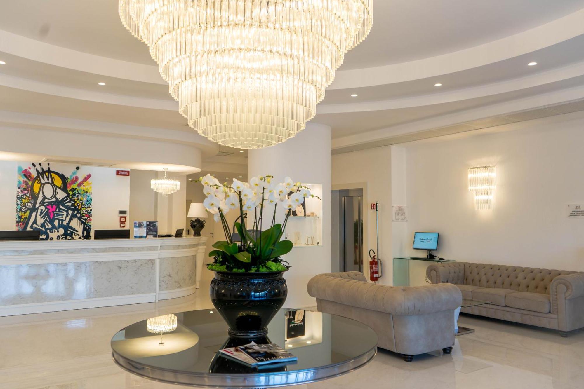 קטנזארו Pm Hotel מראה חיצוני תמונה